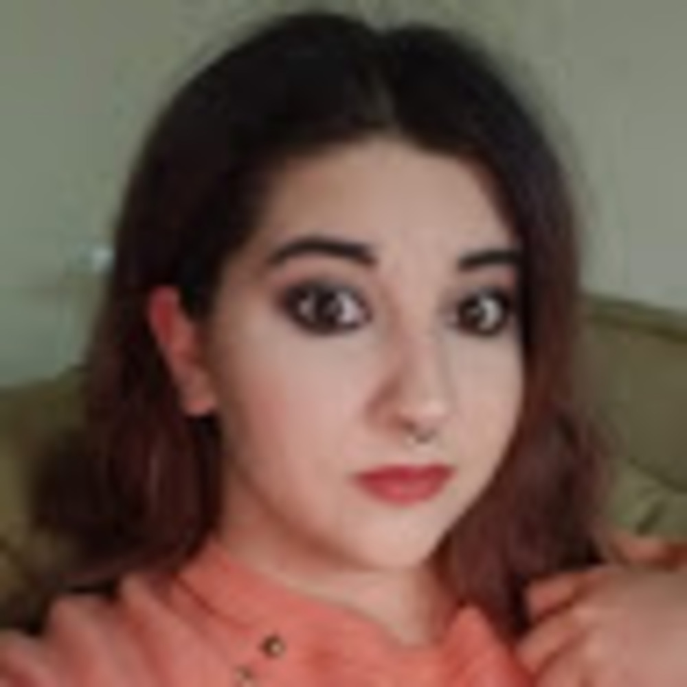 Meet your Posher, Hannah